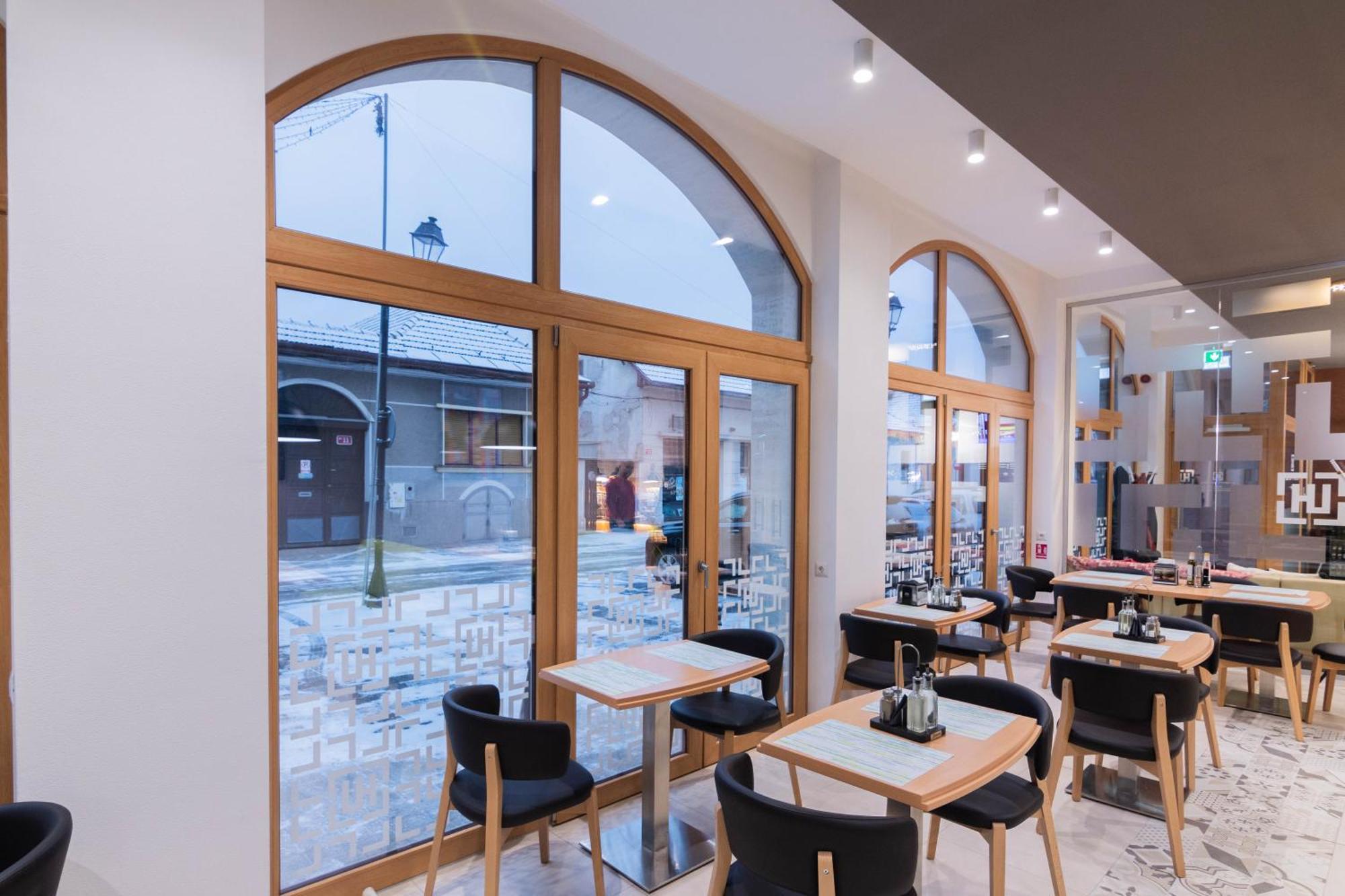 Hotel Urban Baia Mare Eksteriør bilde